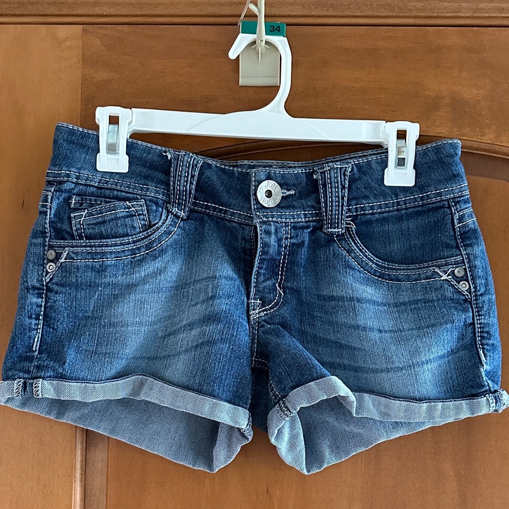 Jolt Premium Vintage Mid Rise Cuffed Distressed Stretch Denim Shorts 5 ☀️